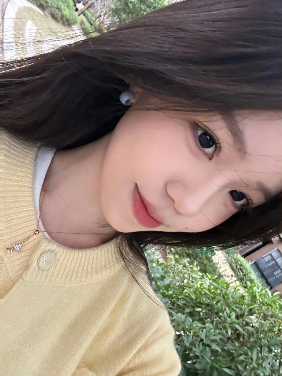 《小咪走路好奇怪！全网围观“猫步翻车现场”，网友：这猫是喝醉了吗？》