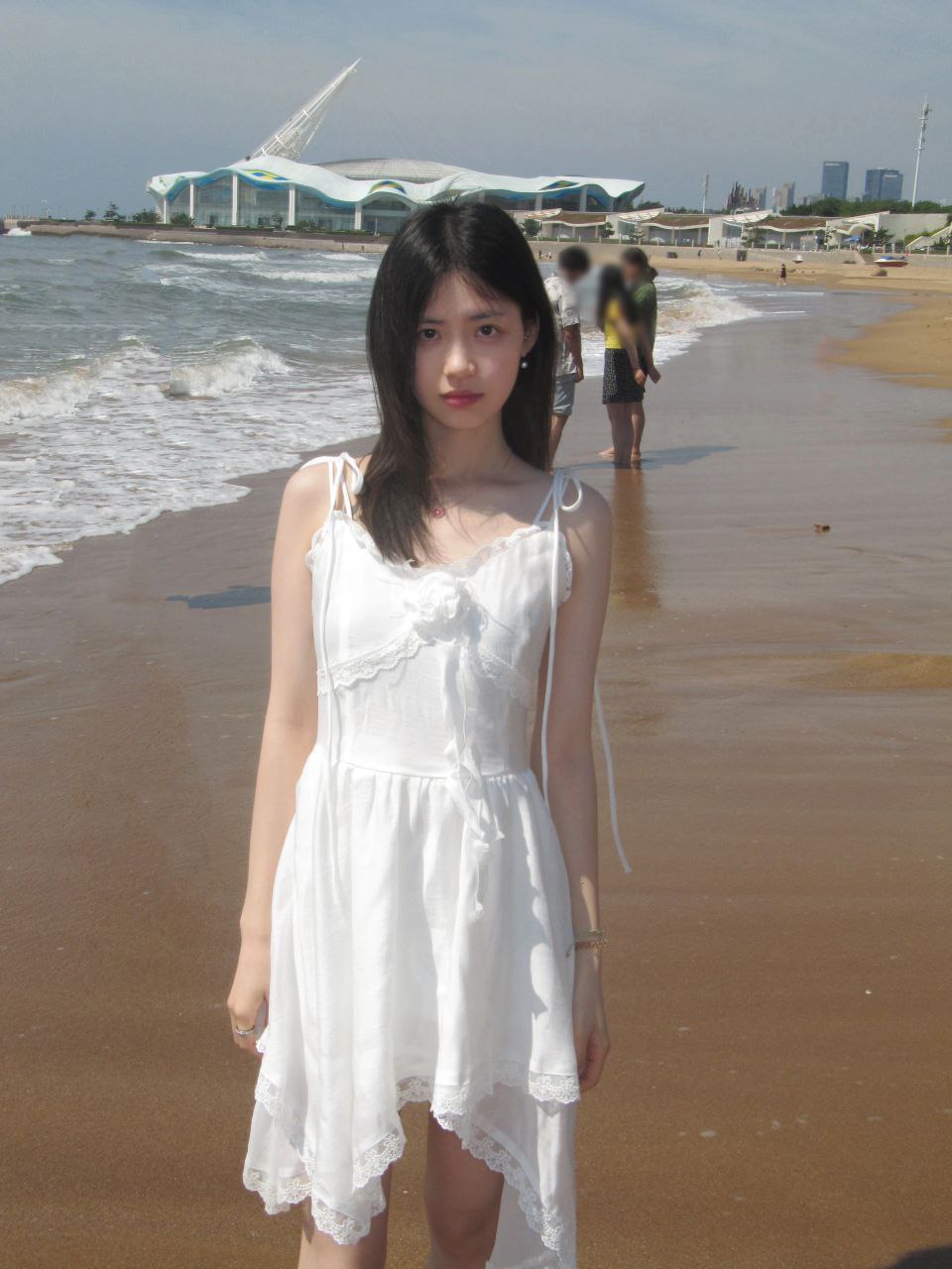 《星星在等我们》票房仅5.9万：是观众抛弃了文艺片，还是市场放弃了星星？