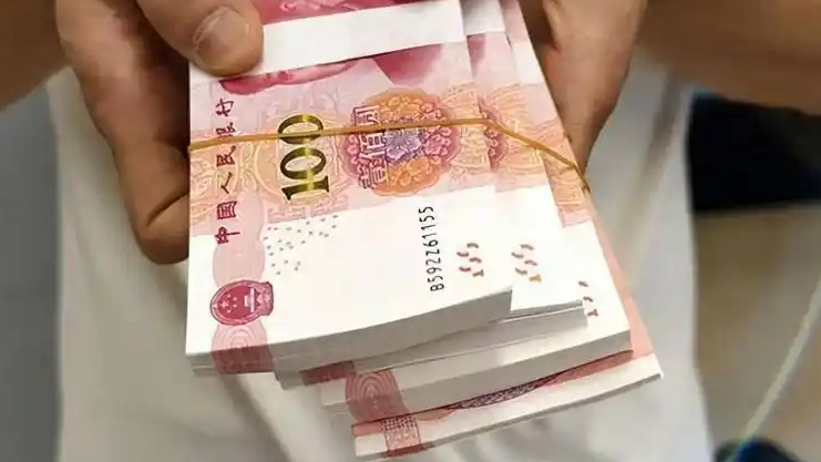 现金支付“王者归来”？央行新规背后，是数字时代的“温情补丁”还是支付革命的“紧急刹车”？