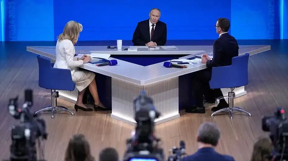 普京年度记者会震撼发声：俄乌战局、中俄关系与未来世界格局，信息量爆炸！