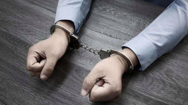 直播不是法外之地！网红煽动“人肉”保安被拘，流量狂欢的底线在哪？