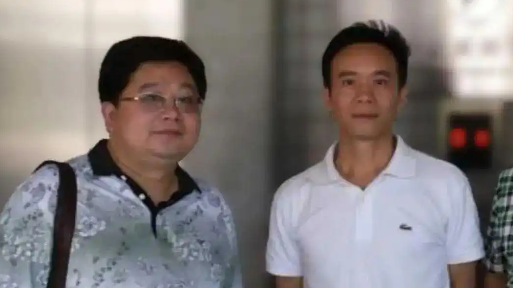 一纸悼文，胜过千万流量：大学教授的“分食鸡蛋”，为何戳中全网泪点？